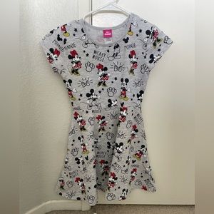 Girls minnie mouse dress.